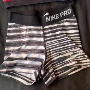 Women’s Nike Spandex (size XS)